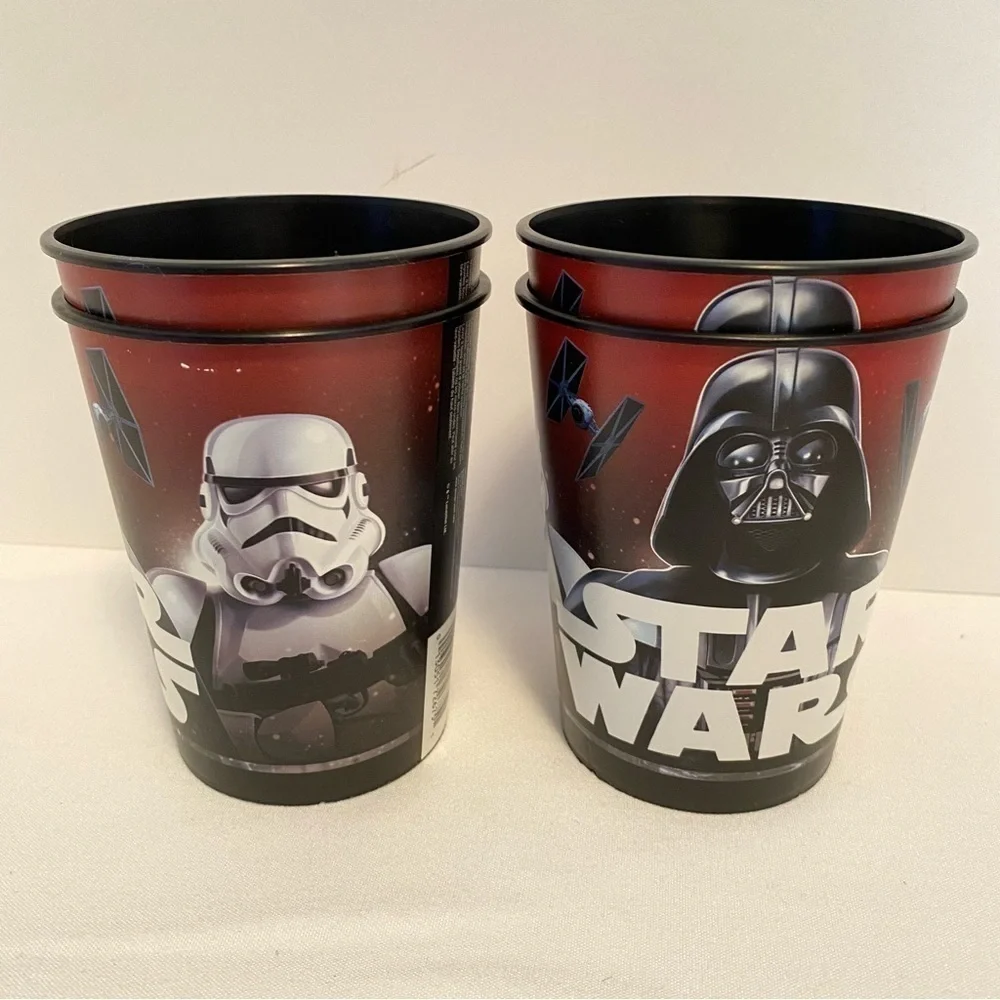 Star Wars Darth Vader/ Storm Trooper/ The Last Jedi/ The Force Awakens 8 Cup Set